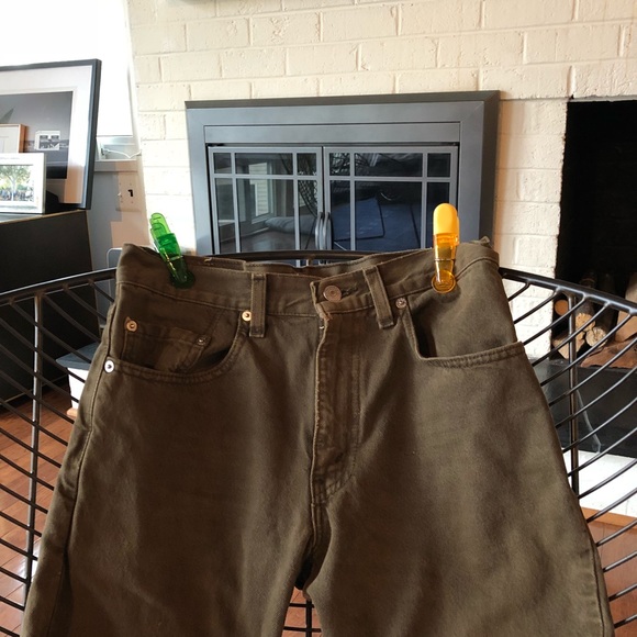 Vintage iconic 90s Levi's wedgie jeans in Olive - Picture 2 of 8